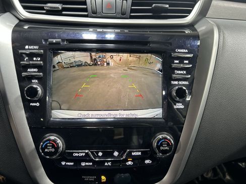 Used 2023 Nissan Murano SV w/ SV Midnight Edition Package image 16