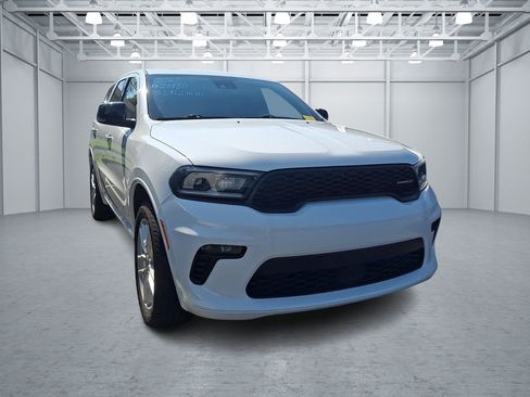 Used 2023 Dodge Durango GT AWD/4WD image 3