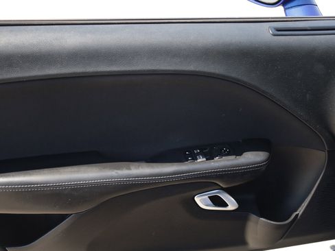 Used 2019 Dodge Challenger SXT RWD image 20