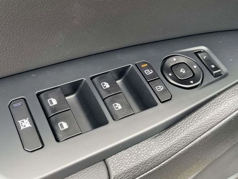 New 2026 Kia Sportage X-Line w/ X-Line Technology Package image 24