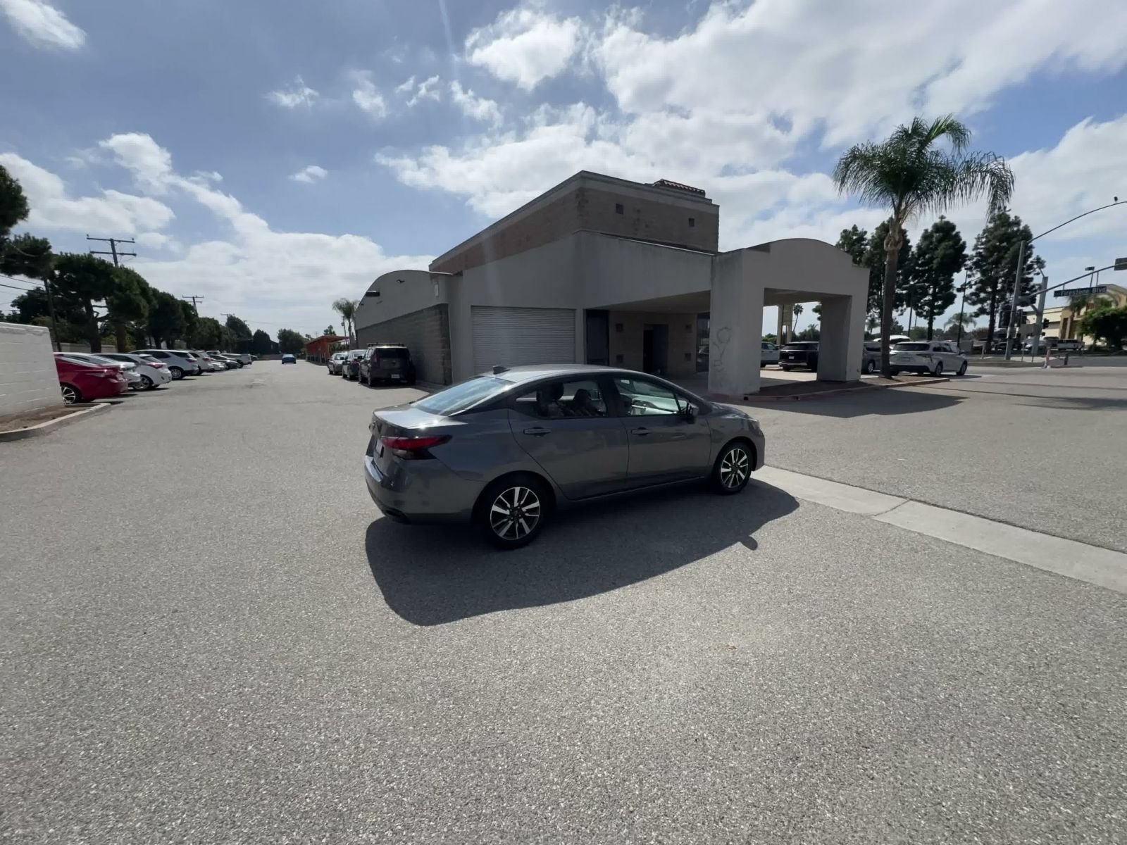 Used 2025 Nissan Versa SV FWD image 14