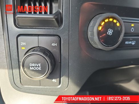 Used 2022 Ford F150 XLT image 30