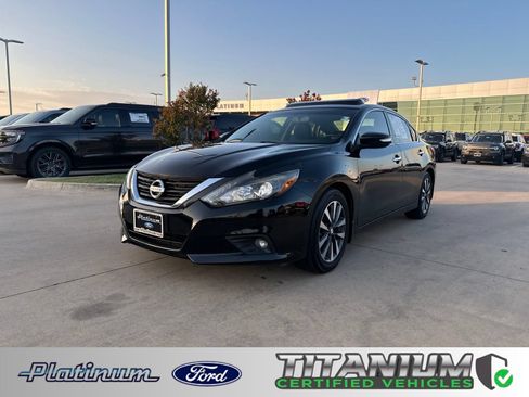Used 2017 Nissan Altima 2.5 SL w/ 2.5 Technology Package FWD image 1