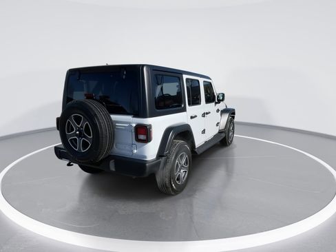 Used 2022 Jeep Wrangler Sport S image 19