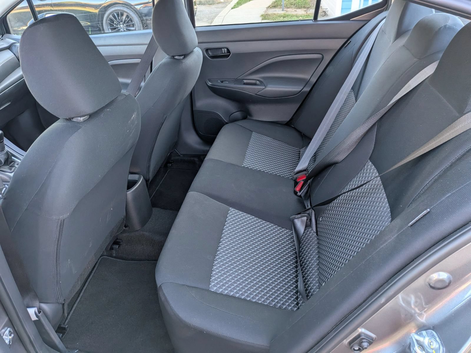 Used 2024 Nissan Versa S FWD image 23