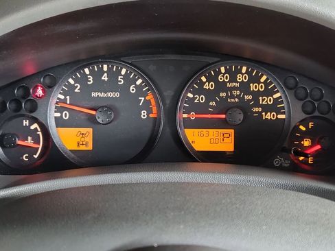 Used 2021 Nissan Frontier SV w/ Midnight Edition Floor Mats image 25