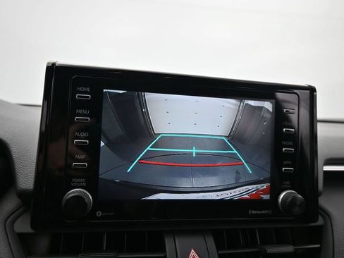 Used 2021 Toyota RAV4 SE w/ Weather & Moonroof Package AWD/4WD image 18