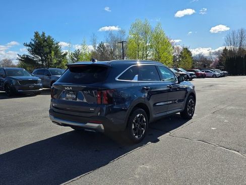 New 2026 Kia Sorento S w/ S Panoramic Sunroof Package AWD/4WD image 7