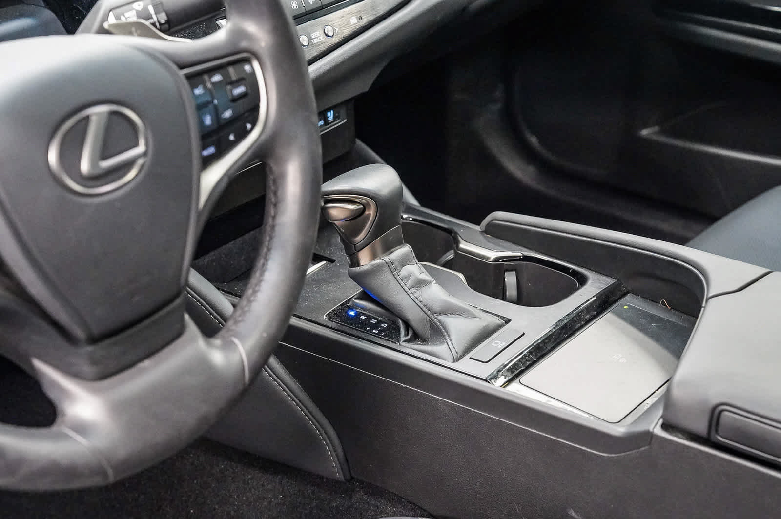 Used 2024 Lexus ES 350 w/ Premium Package FWD image 24