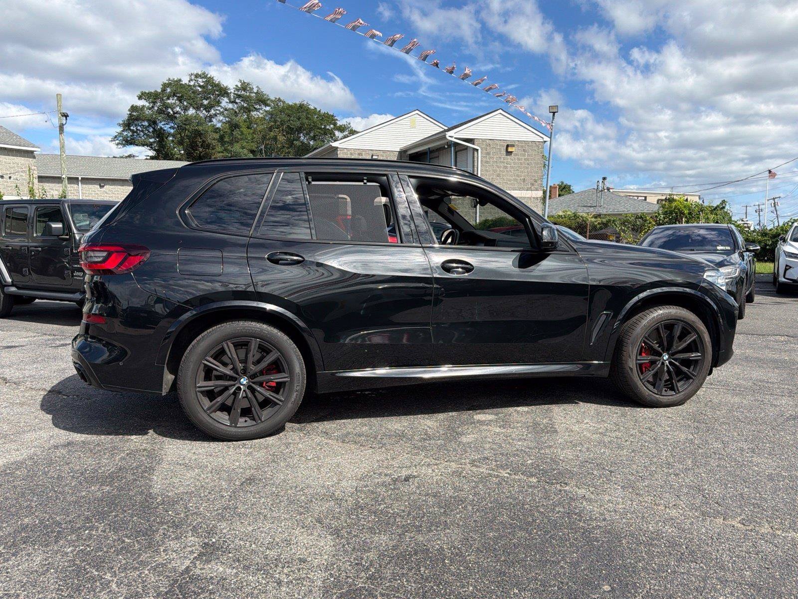 Used 2022 BMW X5 M50i w/ Executive Package AWD/4WD image 11