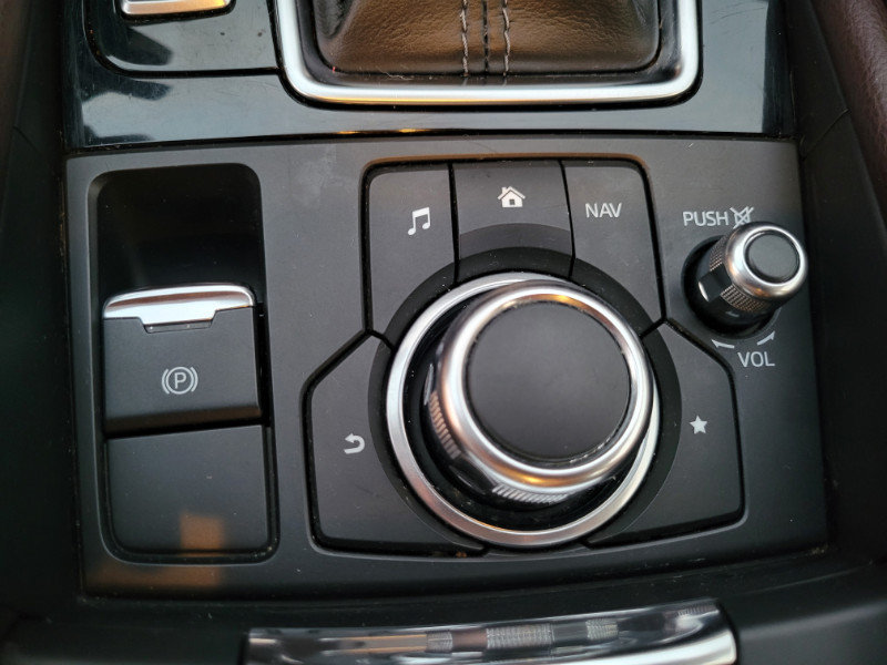 Used 2018 MAZDA MAZDA3 Touring FWD image 38