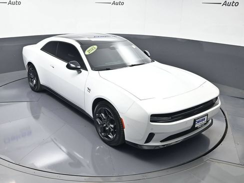 Used 2025 Dodge Charger Daytona R/T AWD/4WD image 40