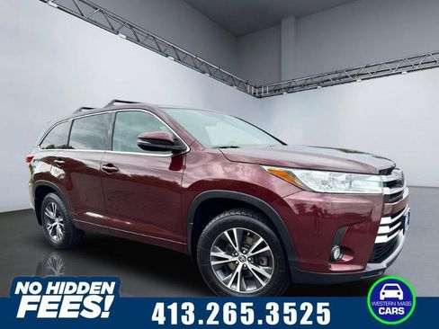 Used 2017 Toyota Highlander Plus AWD/4WD image 1
