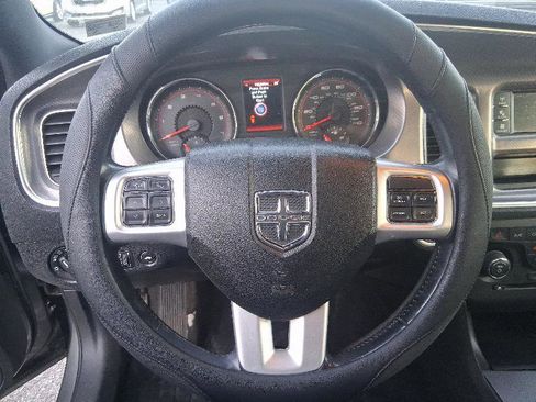 Used 2012 Dodge Charger SXT image 26