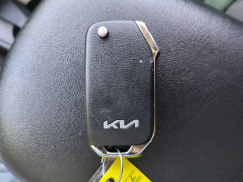 Used 2026 Kia Seltos LX FWD image 26