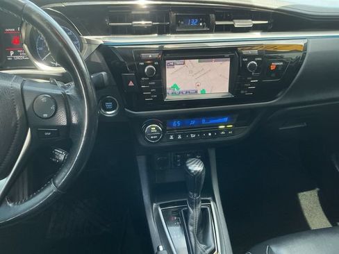Used 2016 Toyota Corolla S Premium FWD image 11