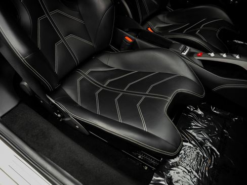 Used 2018 Ferrari 488 GTB RWD image 36
