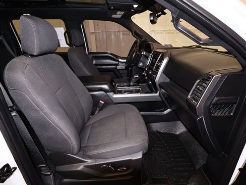 Used 2016 Ford F150 XLT w/ Equipment Group 302A Luxury AWD/4WD image 19