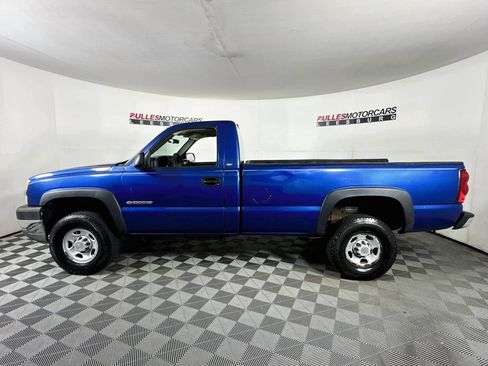 Used 2004 Chevrolet Silverado 2500 W/T RWD image 4