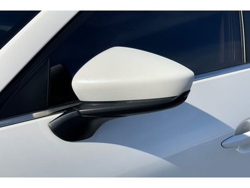 Used 2020 MAZDA MAZDA3 Hatchback w/ Preferred Package image 49