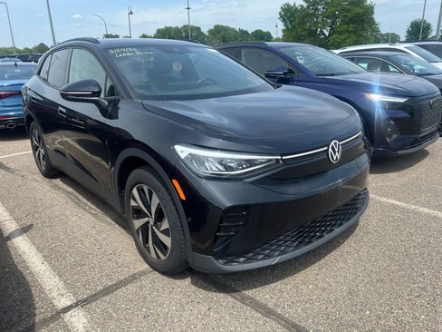 Used 2024 Volkswagen ID.4 2WD image 2