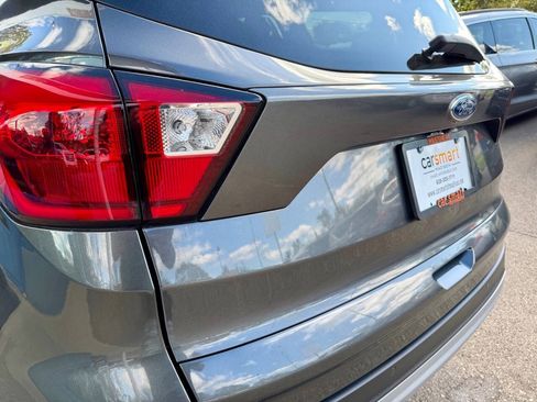 Used 2019 Ford Escape Titanium AWD/4WD image 13