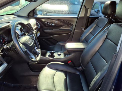 Used 2022 GMC Terrain SLT w/ Infotainment Package II image 17