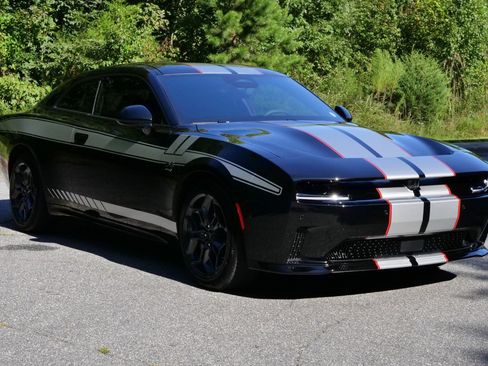 Used 2025 Dodge Charger Daytona R/T w/ Quick Order Package 25M R/T image 4