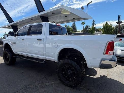 Used 2016 RAM 2500 Laramie w/ Convenience Group AWD/4WD image 3