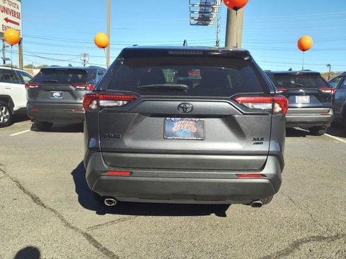 Certified 2022 Toyota RAV4 XLE image 5