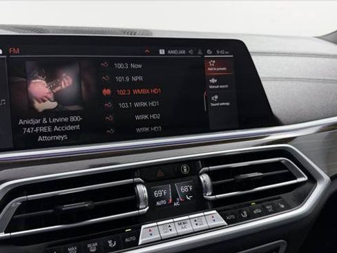 Used 2022 BMW X5 sDrive40i w/ M Sport Package RWD image 28