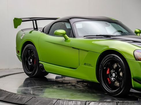 Used 2010 Dodge Viper ACR RWD image 31