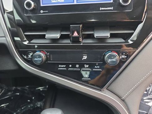 Used 2024 Toyota Camry SE FWD image 25