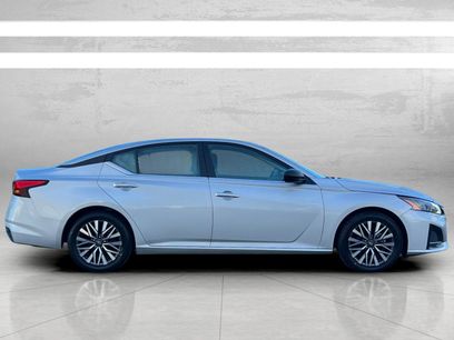 Used 2024 Nissan Altima 2.5 SV