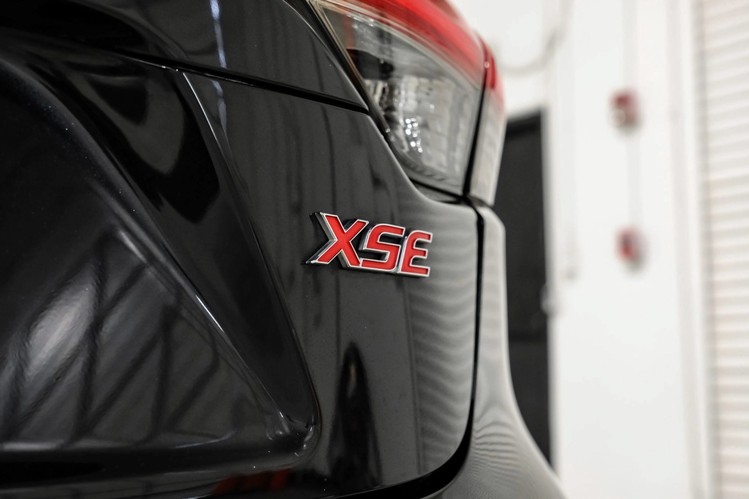 Used 2020 Toyota Corolla XSE FWD image 55