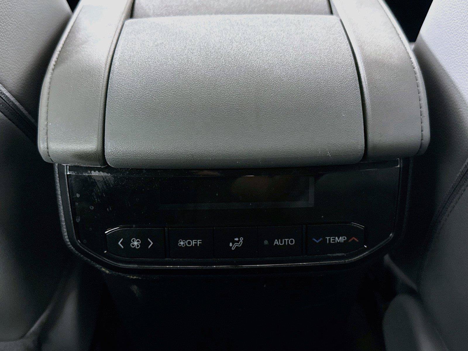 Certified 2026 Toyota Highlander XLE AWD/4WD image 35