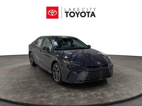 New 2026 Toyota Camry Hybrid AWD/4WD image 9