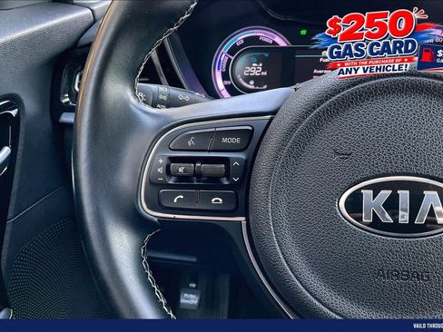 Used 2021 Kia Niro LXS FWD image 18