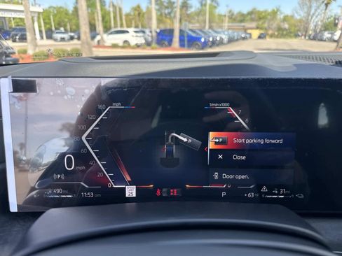 Used 2026 BMW X5 xDrive50e w/ M Sport Package image 30