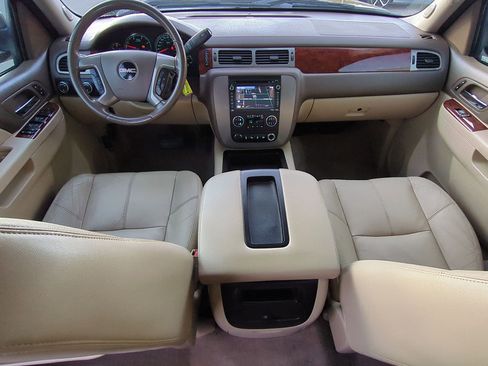 Used 2014 GMC Sierra 2500 SLT w/ SLT Convenience Package image 28