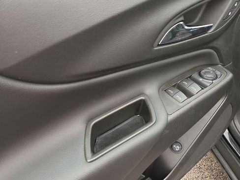 Used 2024 Chevrolet Equinox LT w/ LPO, Floor Liner Package AWD/4WD image 28
