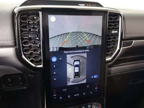 Used 2024 Ford Ranger Lariat w/ FX4 Off-Road Package image 6