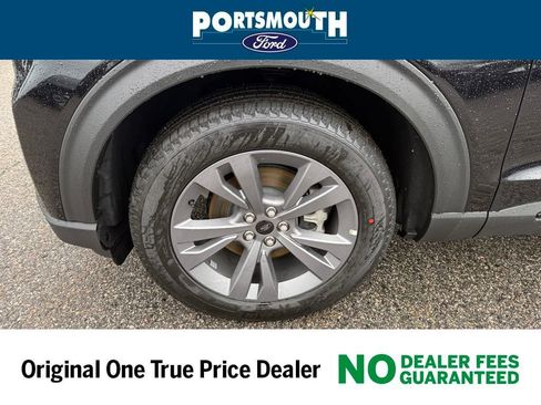 New 2026 Ford Explorer Active w/ Active Comfort Package AWD/4WD image 34