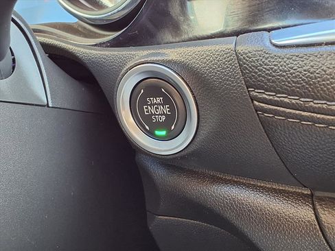 Used 2022 Buick Encore GX Select w/ Sport Touring Package image 11