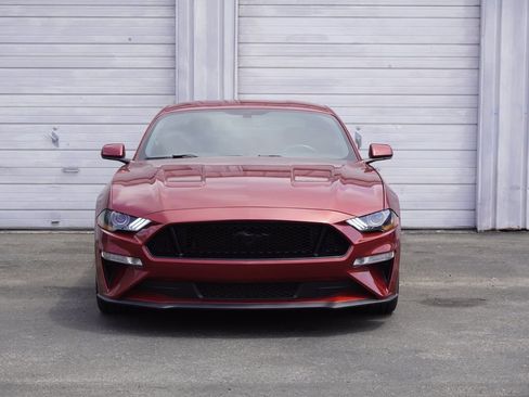Used 2018 Ford Mustang GT w/ GT Performance Package RWD image 8