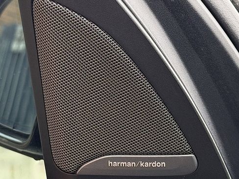 Used 2022 BMW X5 M50i w/ Executive Package image 17