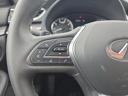 Certified 2025 INFINITI QX50 Pure image 17