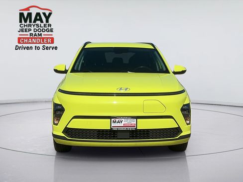 Used 2024 Hyundai Kona SEL FWD image 2