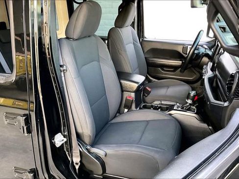 Used 2021 Jeep Wrangler Unlimited Sport w/ Sun And Sound Package image 6