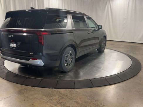 New 2026 Kia Carnival EX image 8